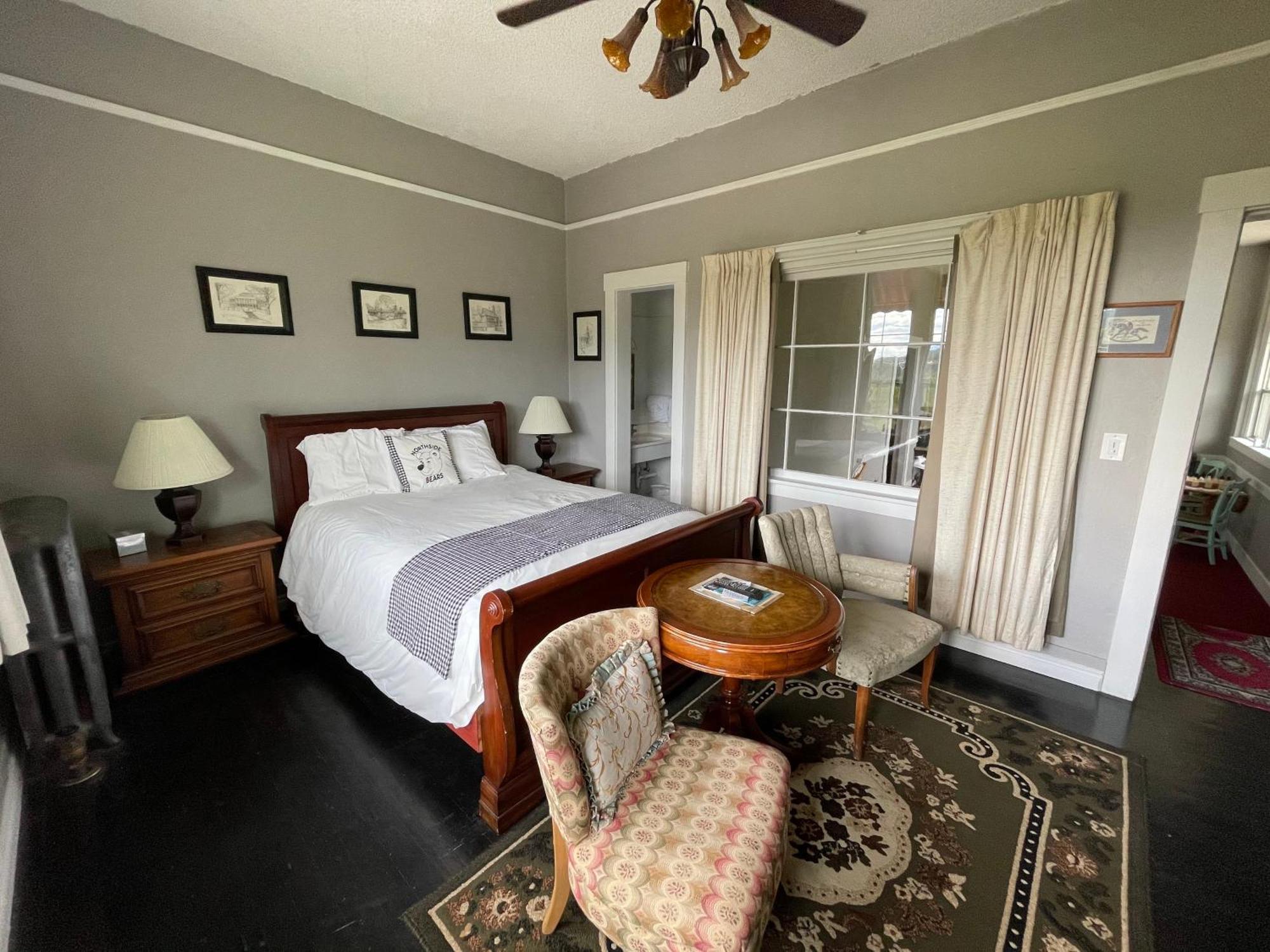 Northside School Bed & Breakfast Bonners Ferry Room photo